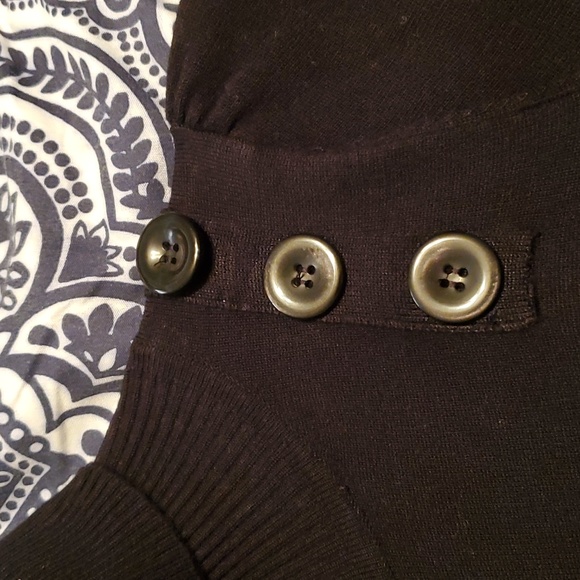 Vintage black and gray dress with 3 buttons on the left front shoulder. - Picture 4 of 4